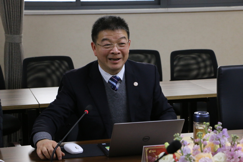 苏商集团董事长_联美集团苏董事长照片